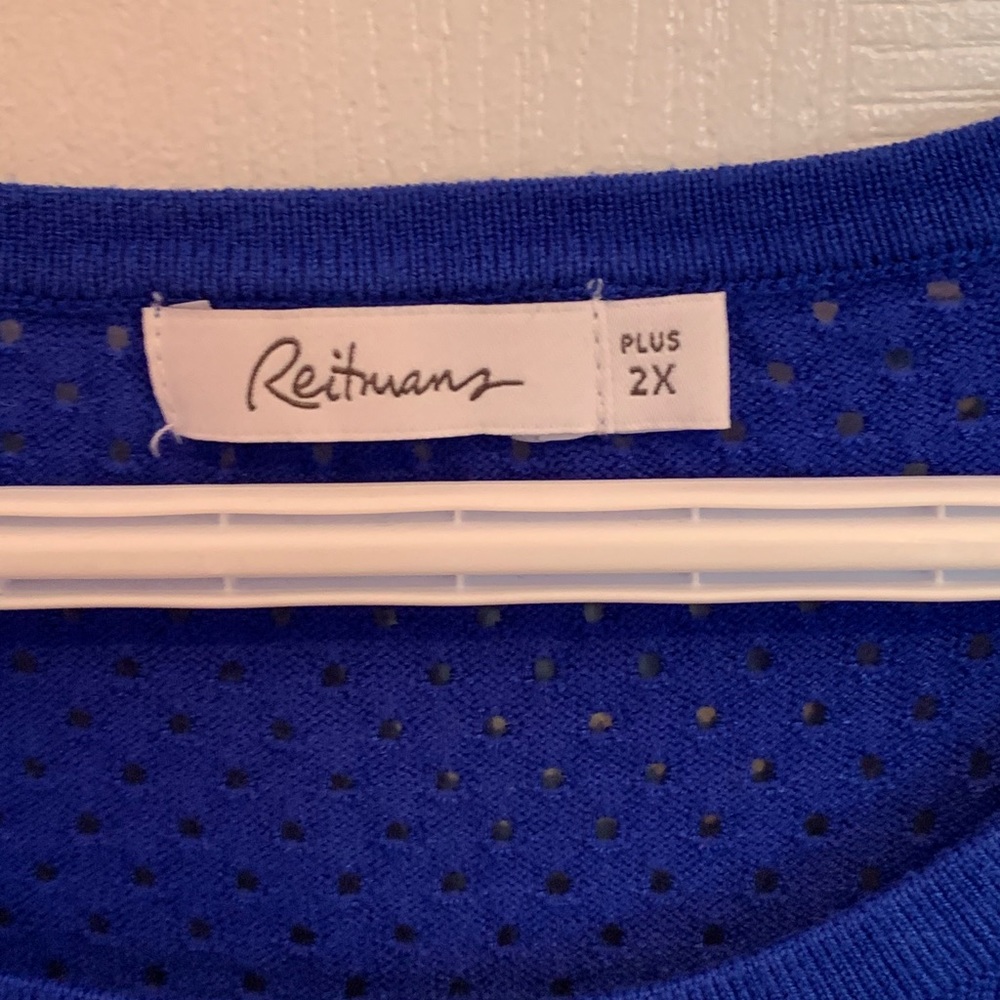 Sweater - Picture 3 of 3